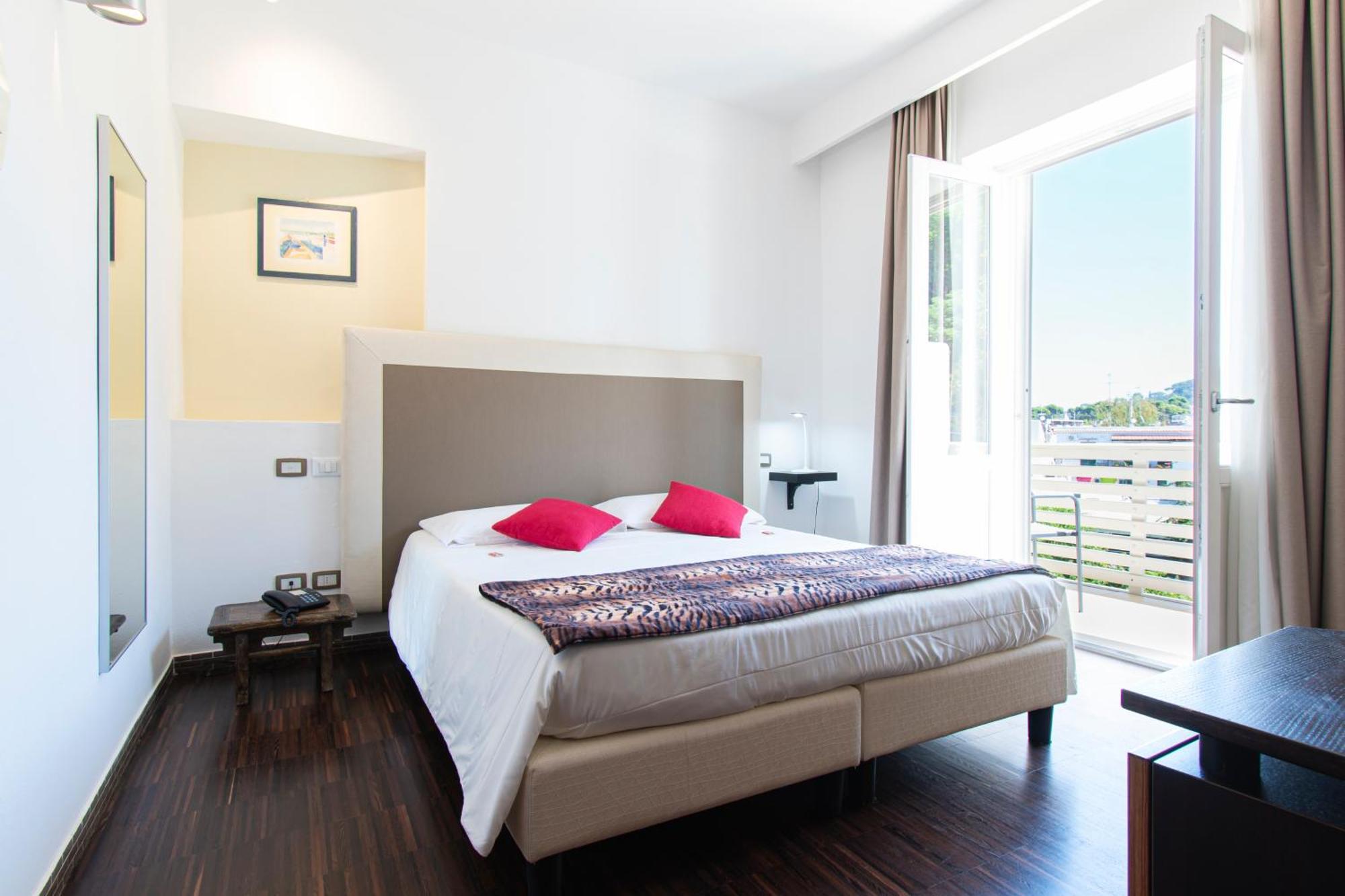 Marina 10 Design Hotel & Spa Casamicciola Terme Esterno foto
